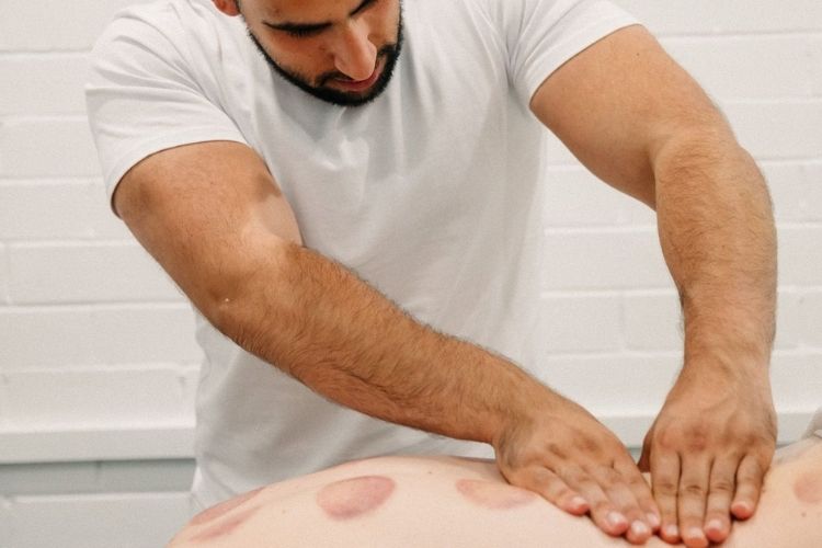 How Deep Tissue Massage Can Help Relieve Pain